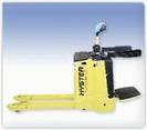 עגלה חשמלית עם מדרך  HYSTER  P2 OSE